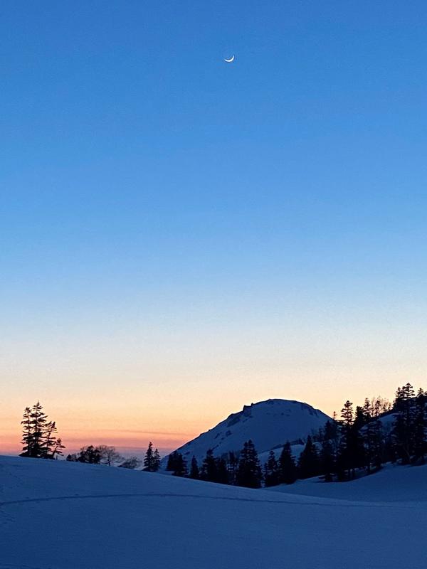 夕暮れの焼山