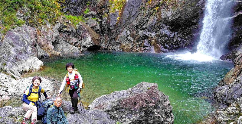 不動滝滝つぼで